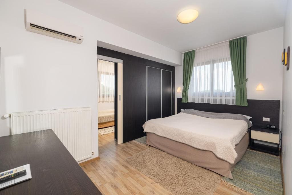 Family Suite with Balcony room - Image 3