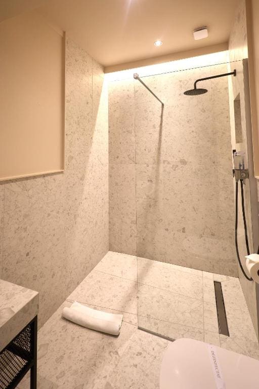 Standard Double Room room - Image 2