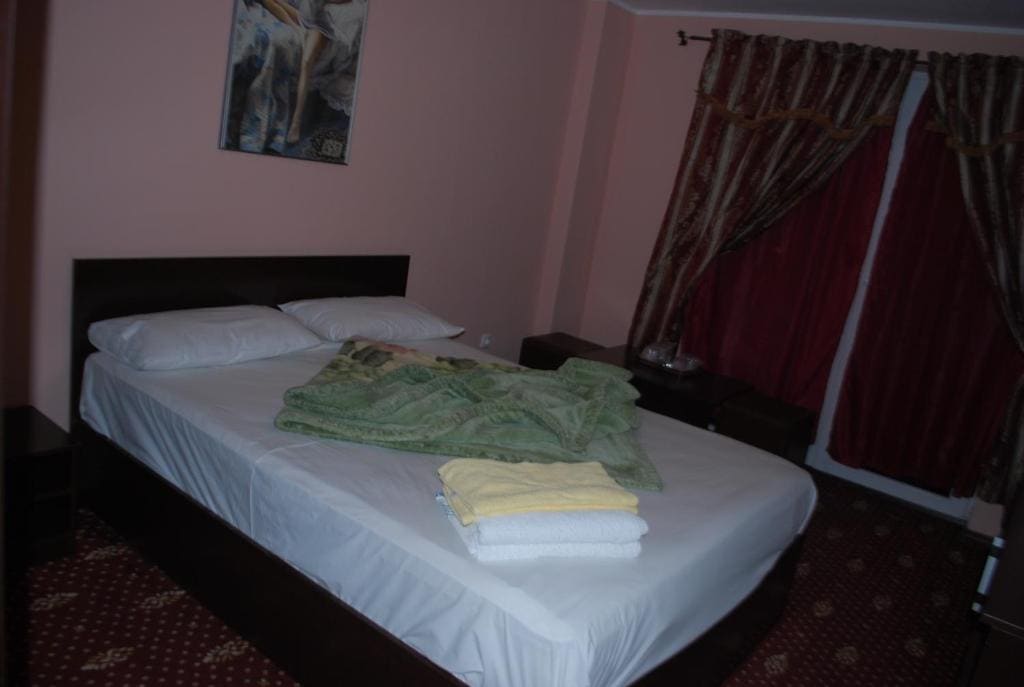 Standard Double Room room - Image 3