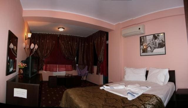 Two-Bedroom Suite room - Image 1