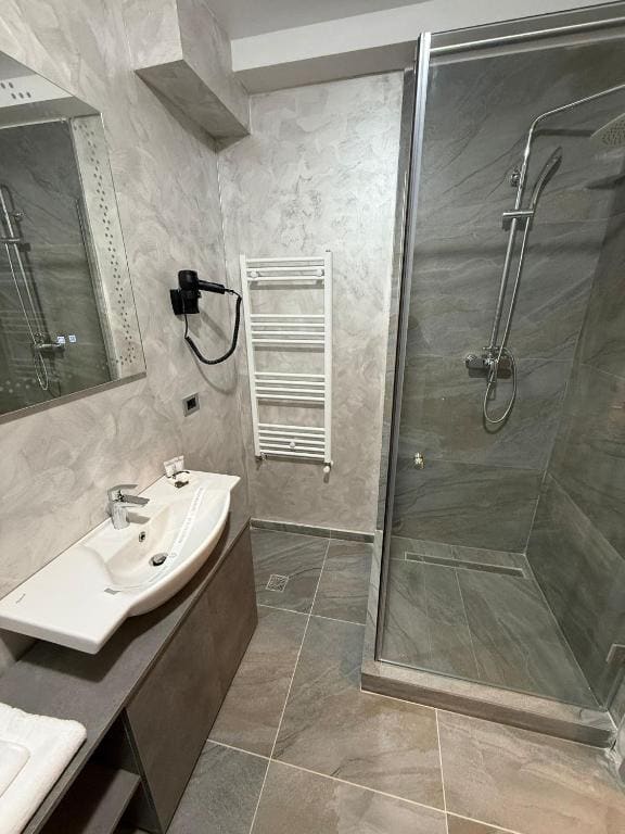 Double or Twin Room room - Image 2
