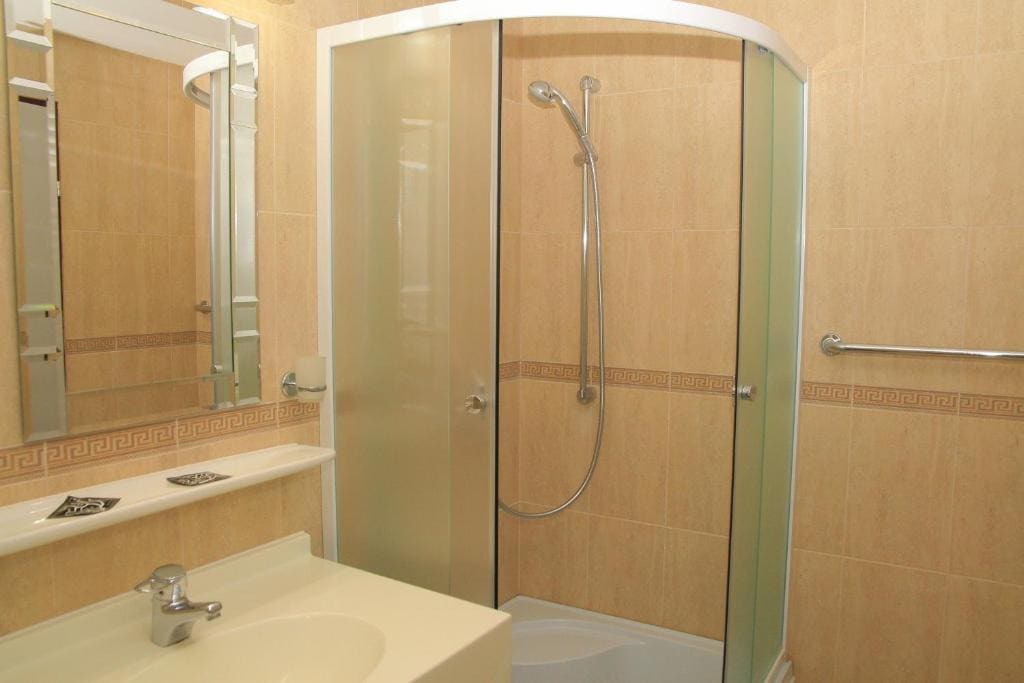Large Two-Bedroom Apartment room - Image 2