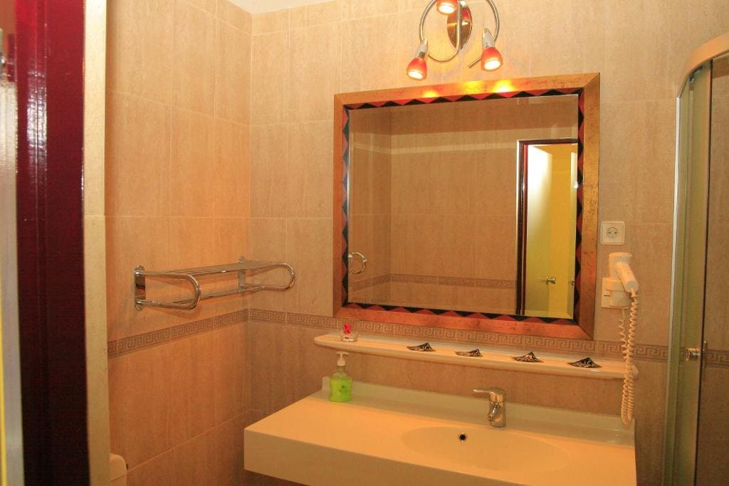Large Two-Bedroom Apartment room - Image 3