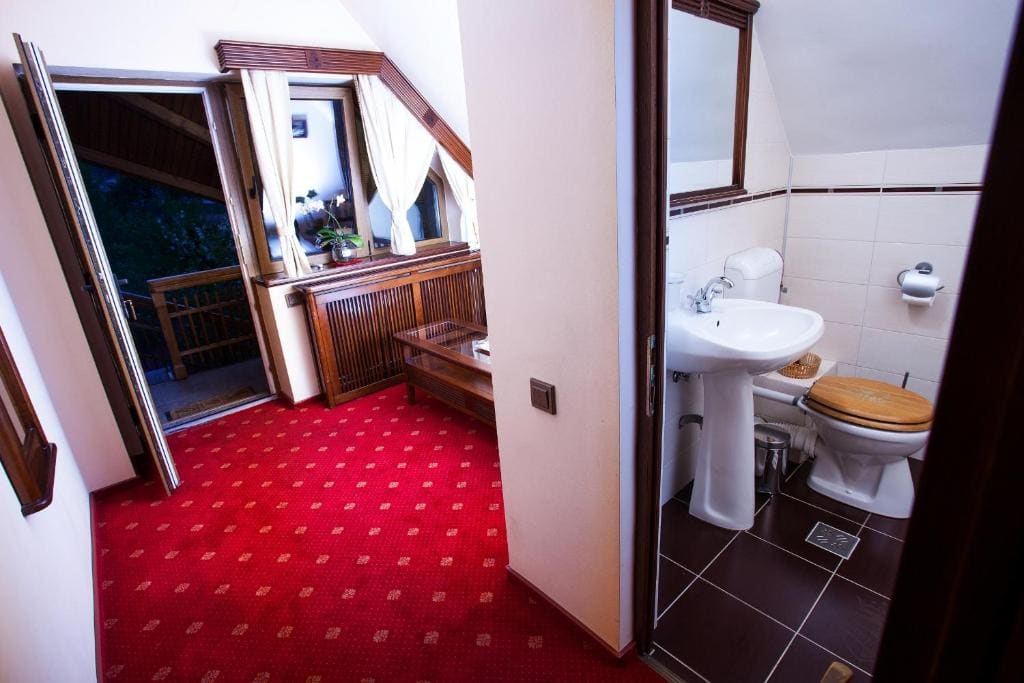 Deluxe Double Room room - Image 2