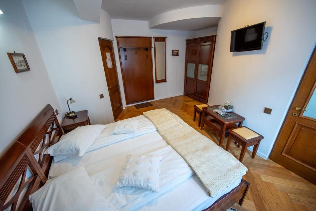 Double Room room - Image 3