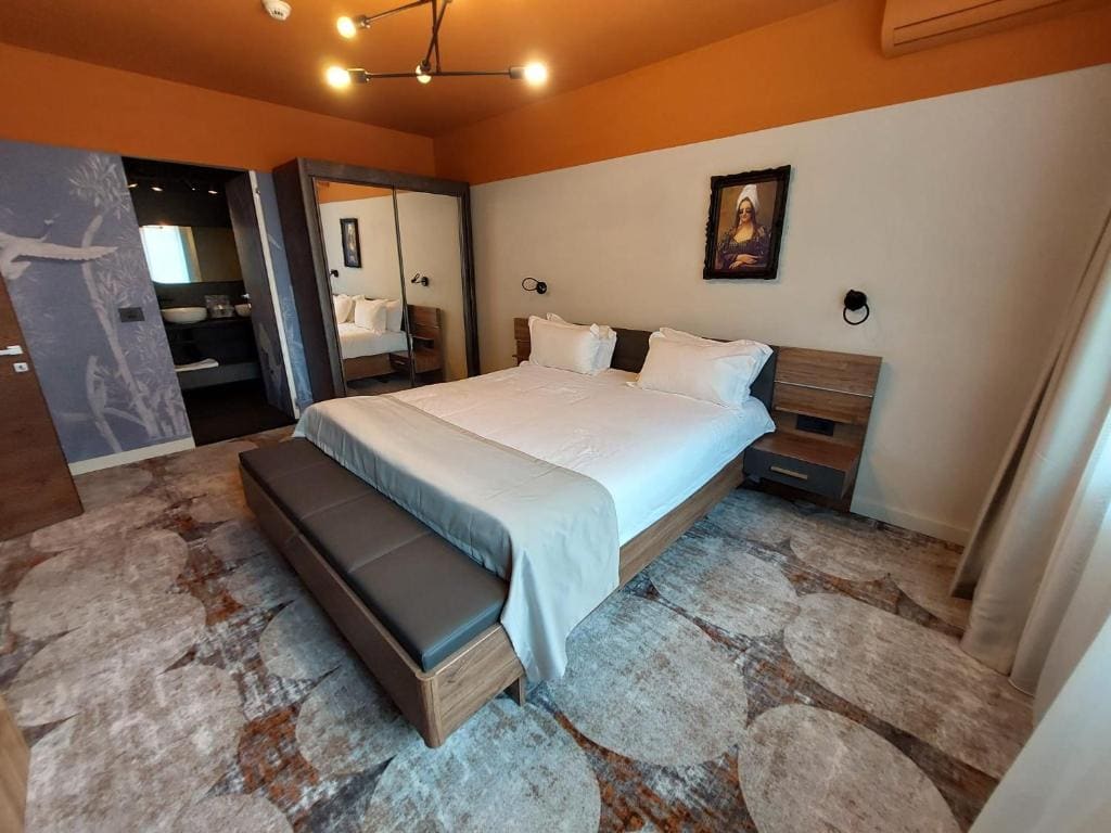Suite room - Image 2
