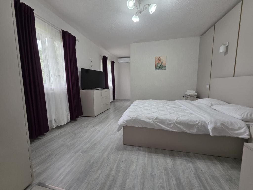 Deluxe Double or Twin Room room - Image 1