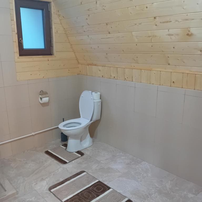 Twin Room with Bathroom room - Image 3