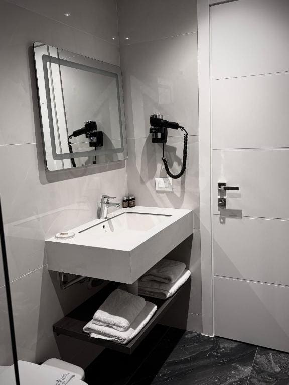 Superior Double Room room - Image 2