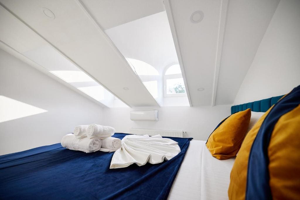 Deluxe Apartment room - Image 2