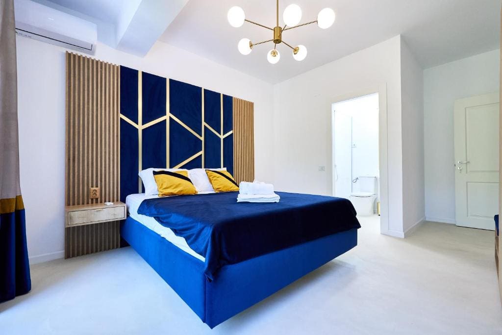 Suite with Balcony room - Image 3