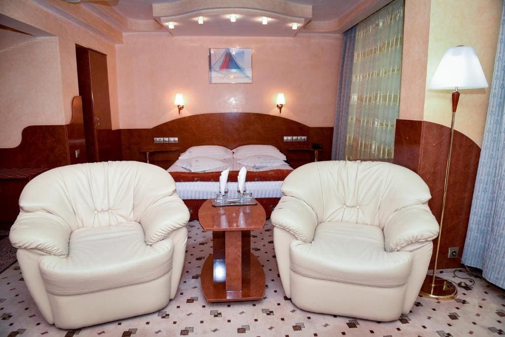 Superior Double Room room - Image 2