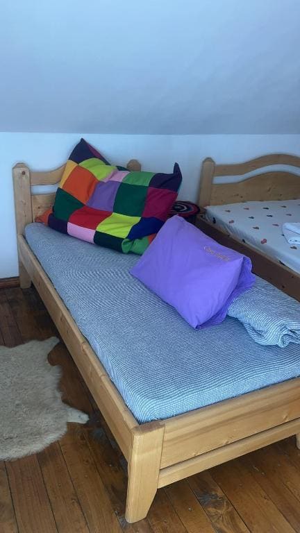 Deluxe Family Room room - Image 1