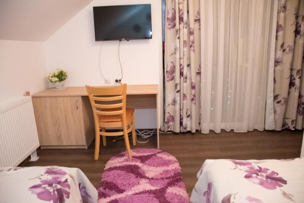 Standard Twin Room room - Image 2