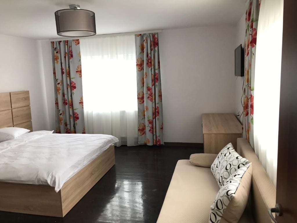 Standard Double Room room - Image 2