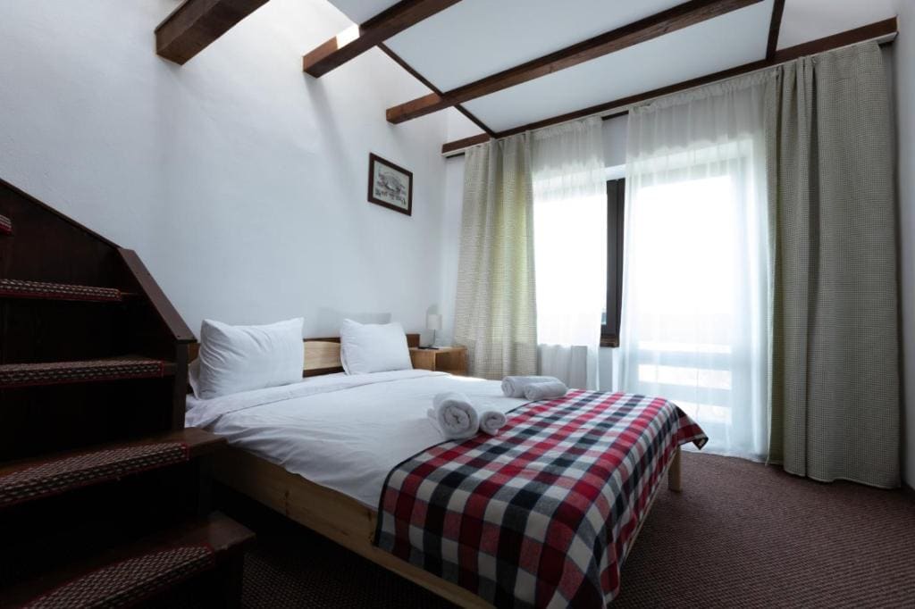 Family Room room - Image 1