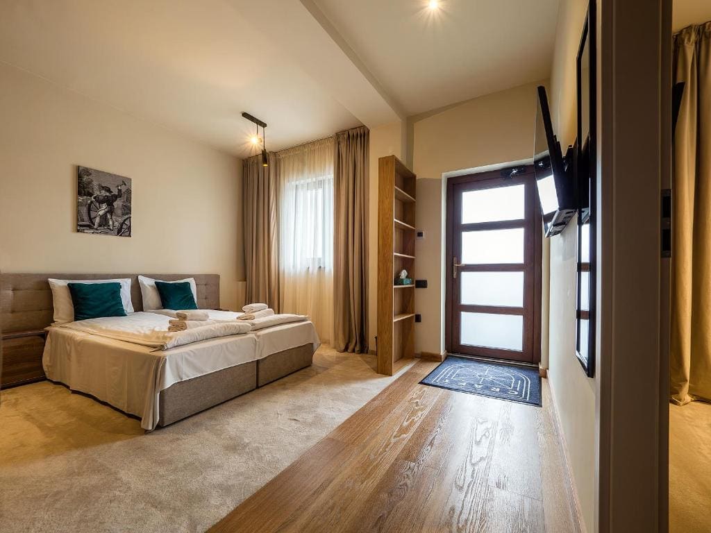 Apartment - Ground Floor room - Image 2