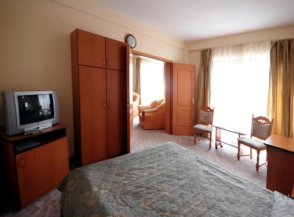 Suite room - Image 2