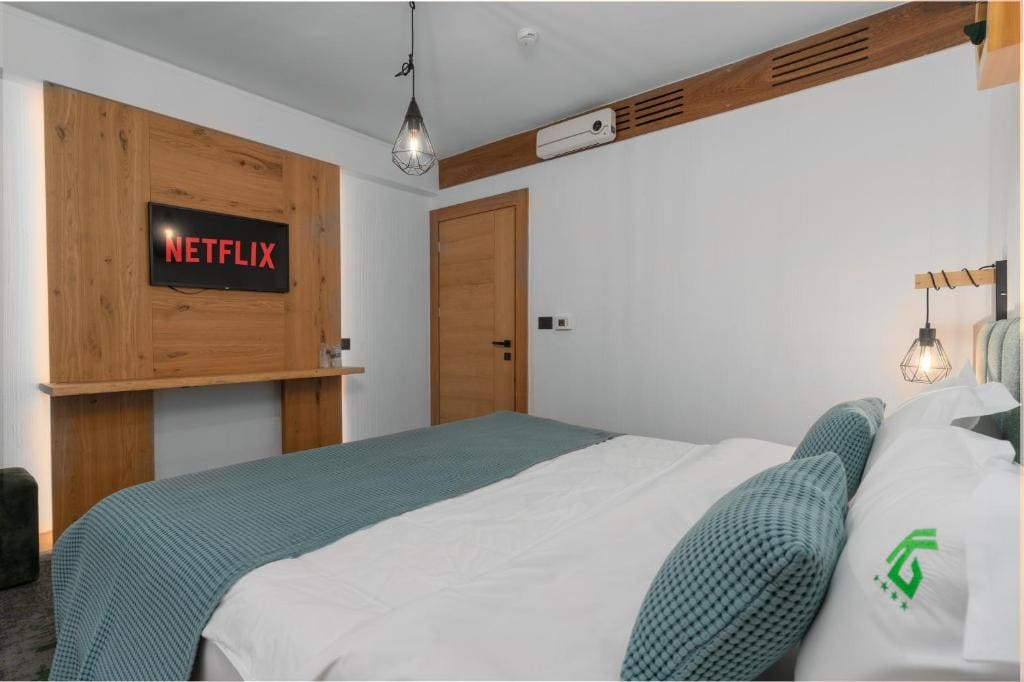 Apartment room - Image 1