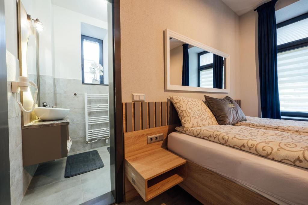 Villa room - Image 2