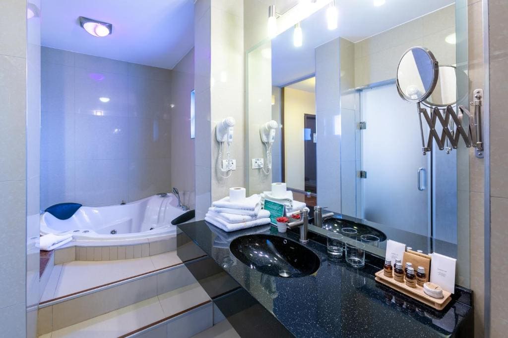 Grand Suite room - Image 2