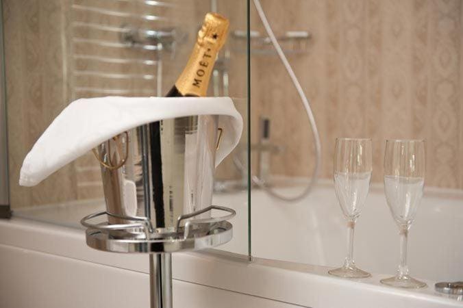 Suite room - Image 3