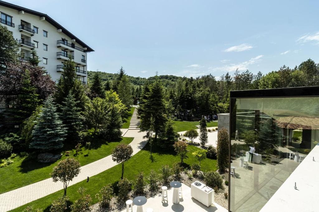 Double Room with Garden View room - Image 2