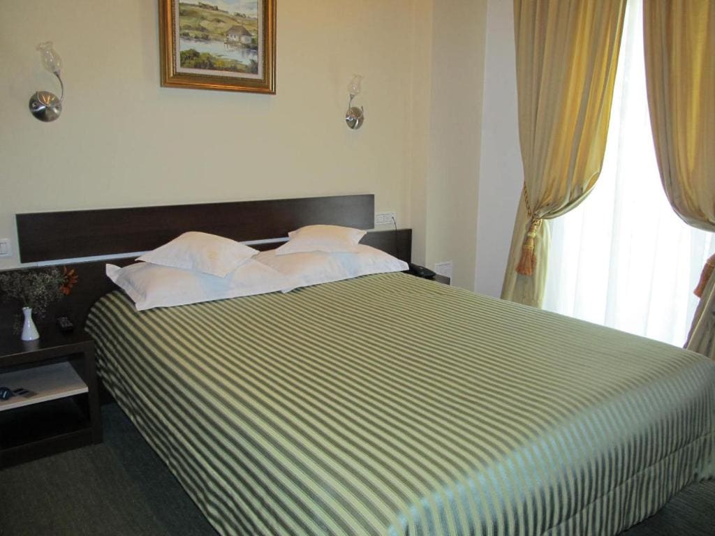 Deluxe Double Room room - Image 2