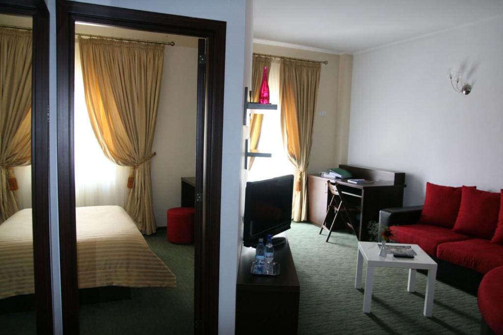 Suite with Balcony room - Image 3