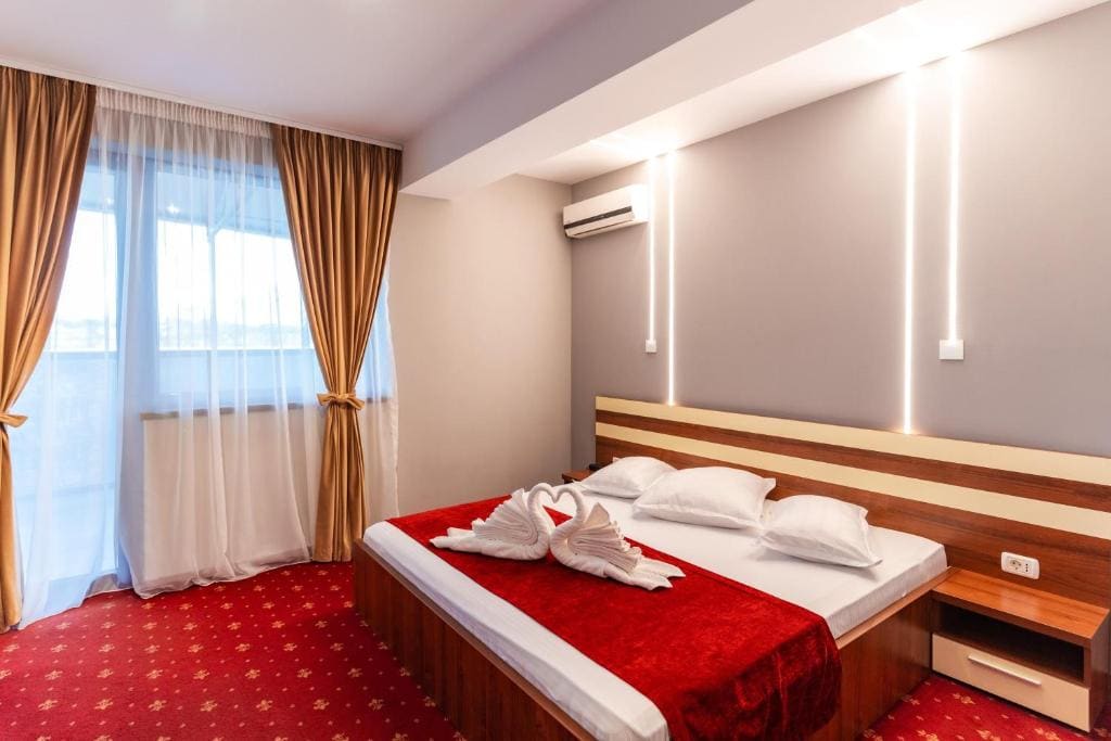 King Room with Balcony room - Image 2