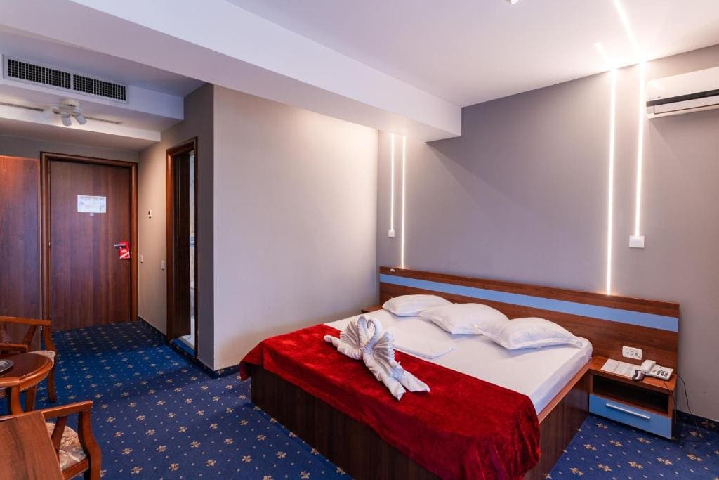 King Room with Balcony room - Image 1