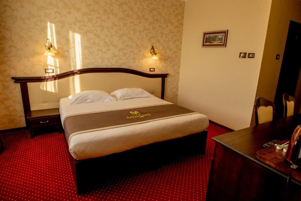 Superior King Room room - Image 2