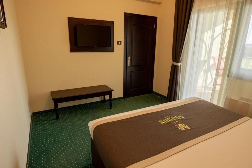 Suite with Balcony room - Image 3