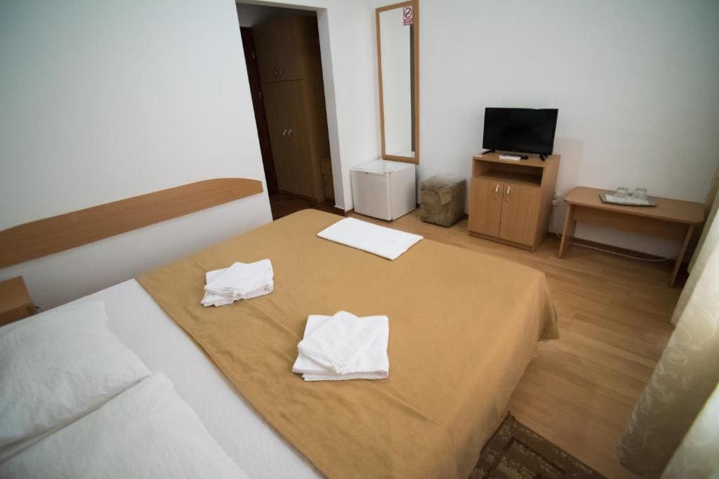 Standard Double Room room - Image 2