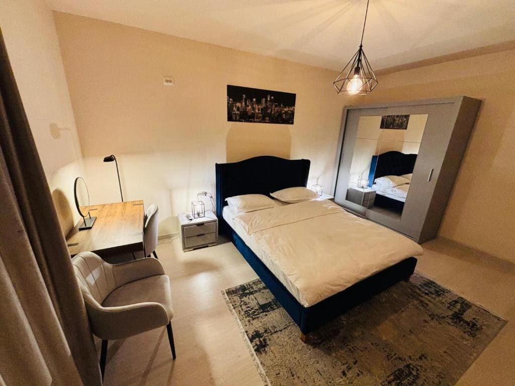 Deluxe Room room - Image 3