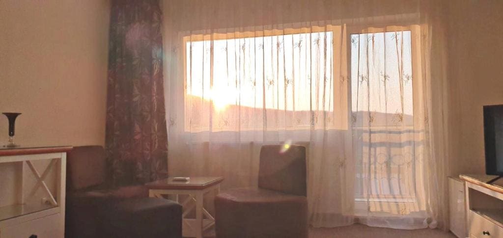 Deluxe Double Room with Balcony room - Image 3