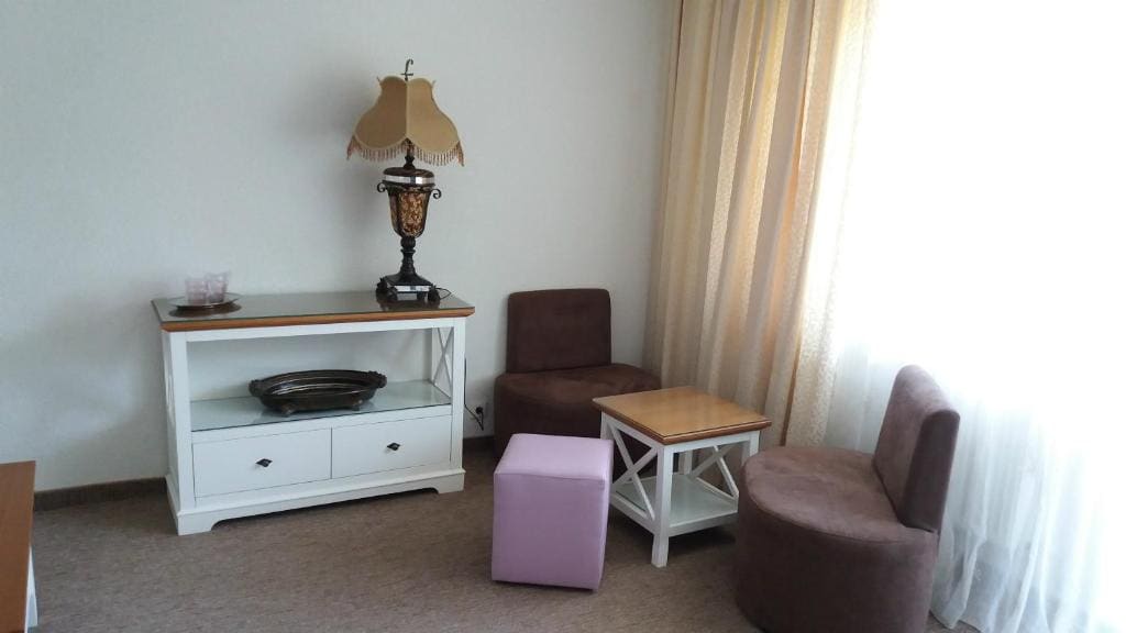 Deluxe Twin Room with Balcony room - Image 2