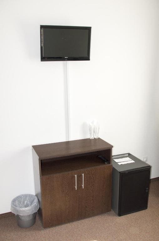 Double Room with Private Bathroom room - Image 3
