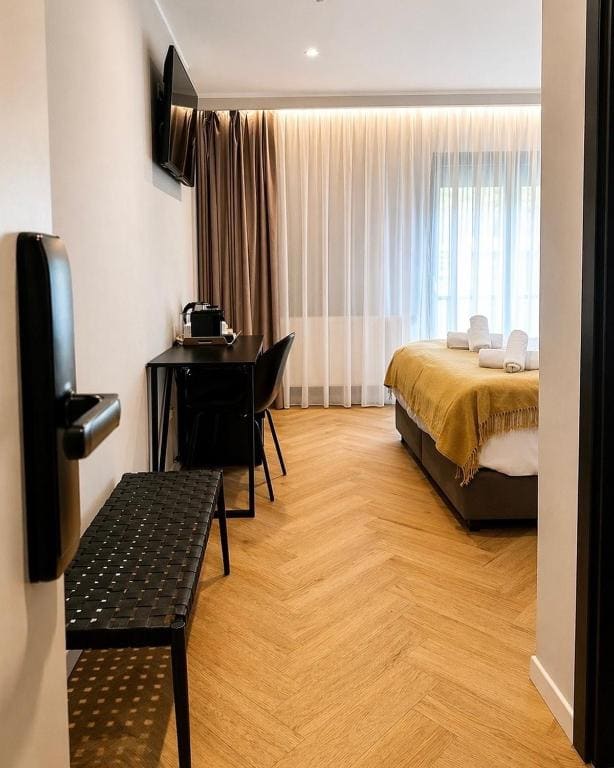 Double Room with Terrace room - Image 2