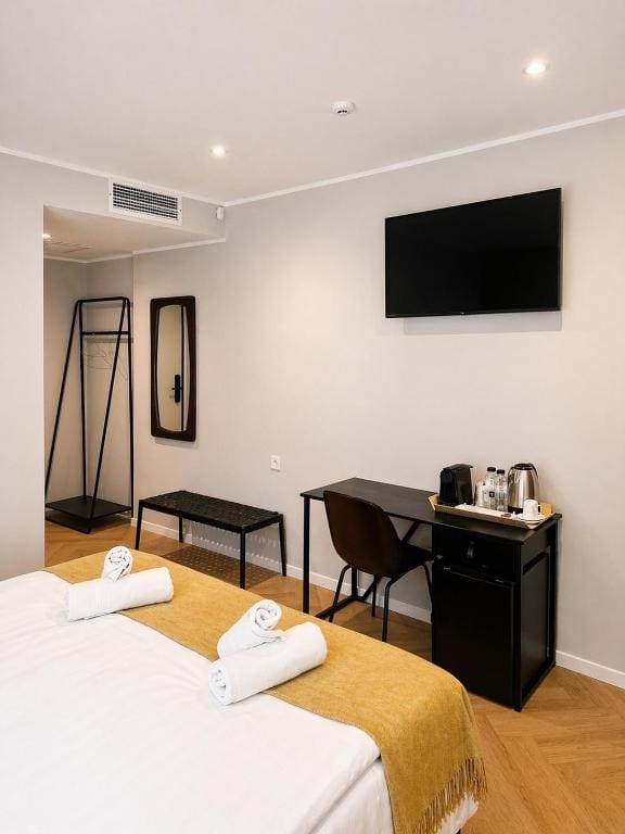 Double Room with Terrace room - Image 1