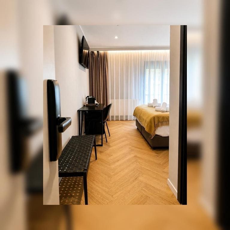 Double Room with Terrace room - Image 3