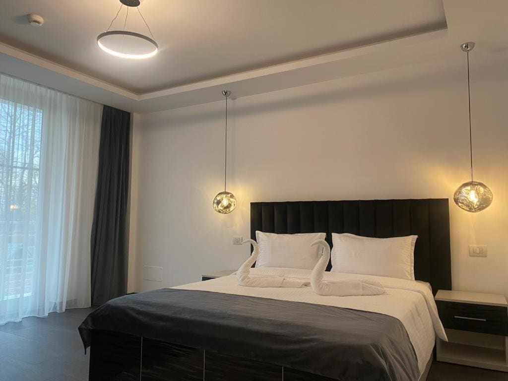 Deluxe Double Room with Extra Bed room - Image 1