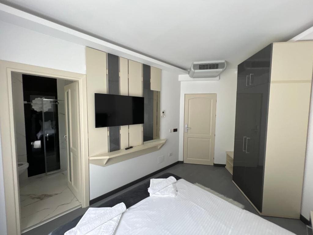 Double Room with Terrace room - Image 1