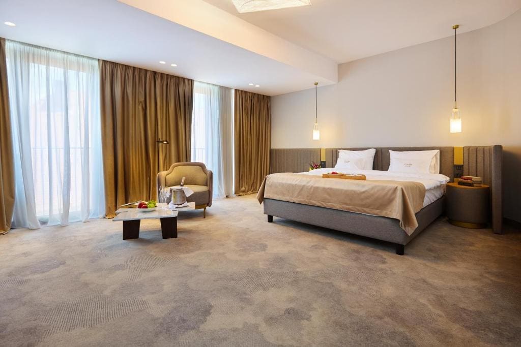 Deluxe Double Room room - Image 2