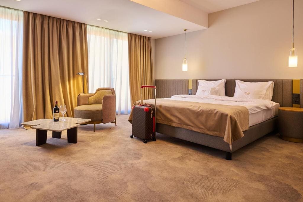 Superior Double Room room - Image 2