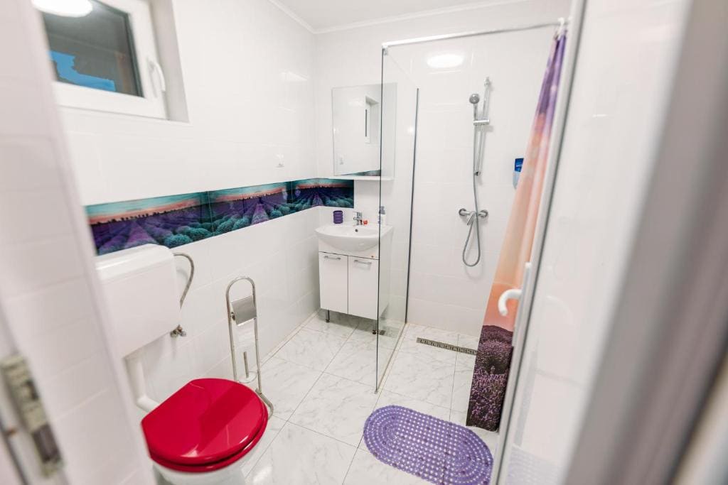 Double Room with Balcony room - Image 3