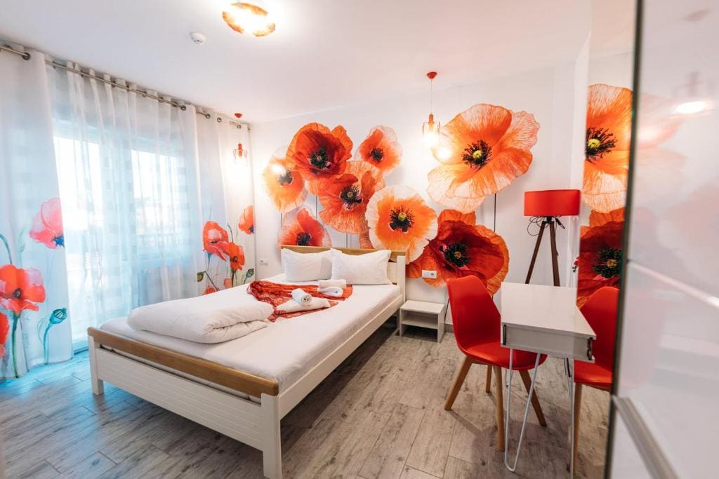 Double Room with Balcony room - Image 2