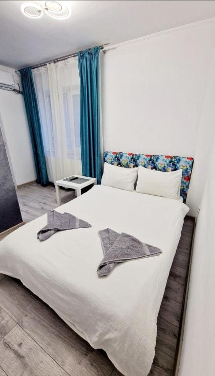 Economy Double Room room - Image 3