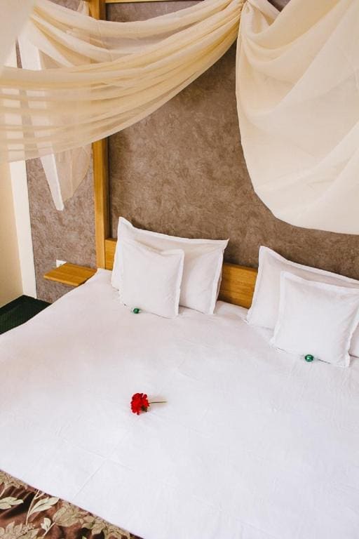 Large Double Room room - Image 2