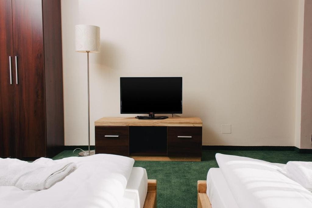 Twin Room room - Image 2